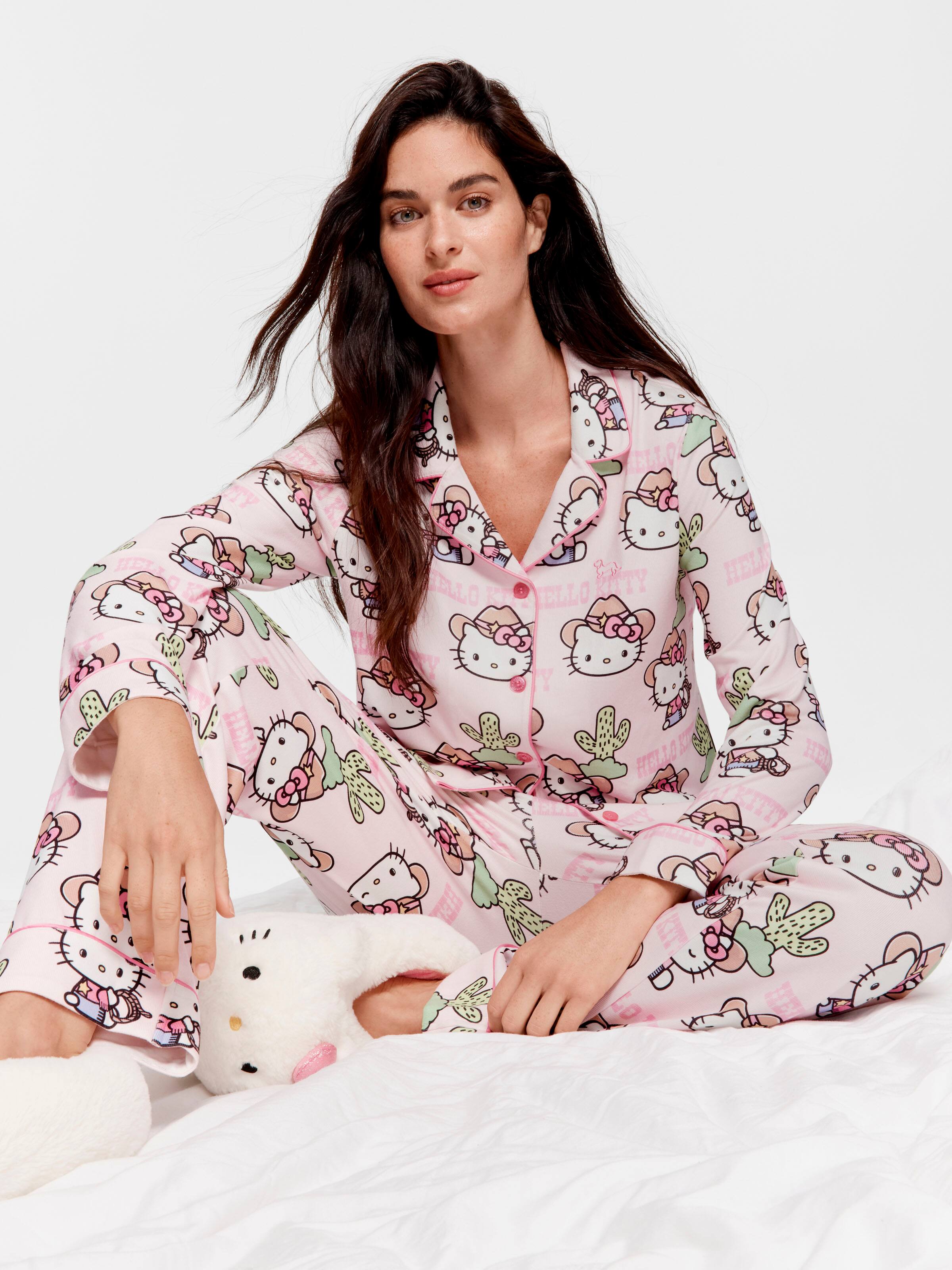 Howdy Hello Kitty Plush Classic Pj Set