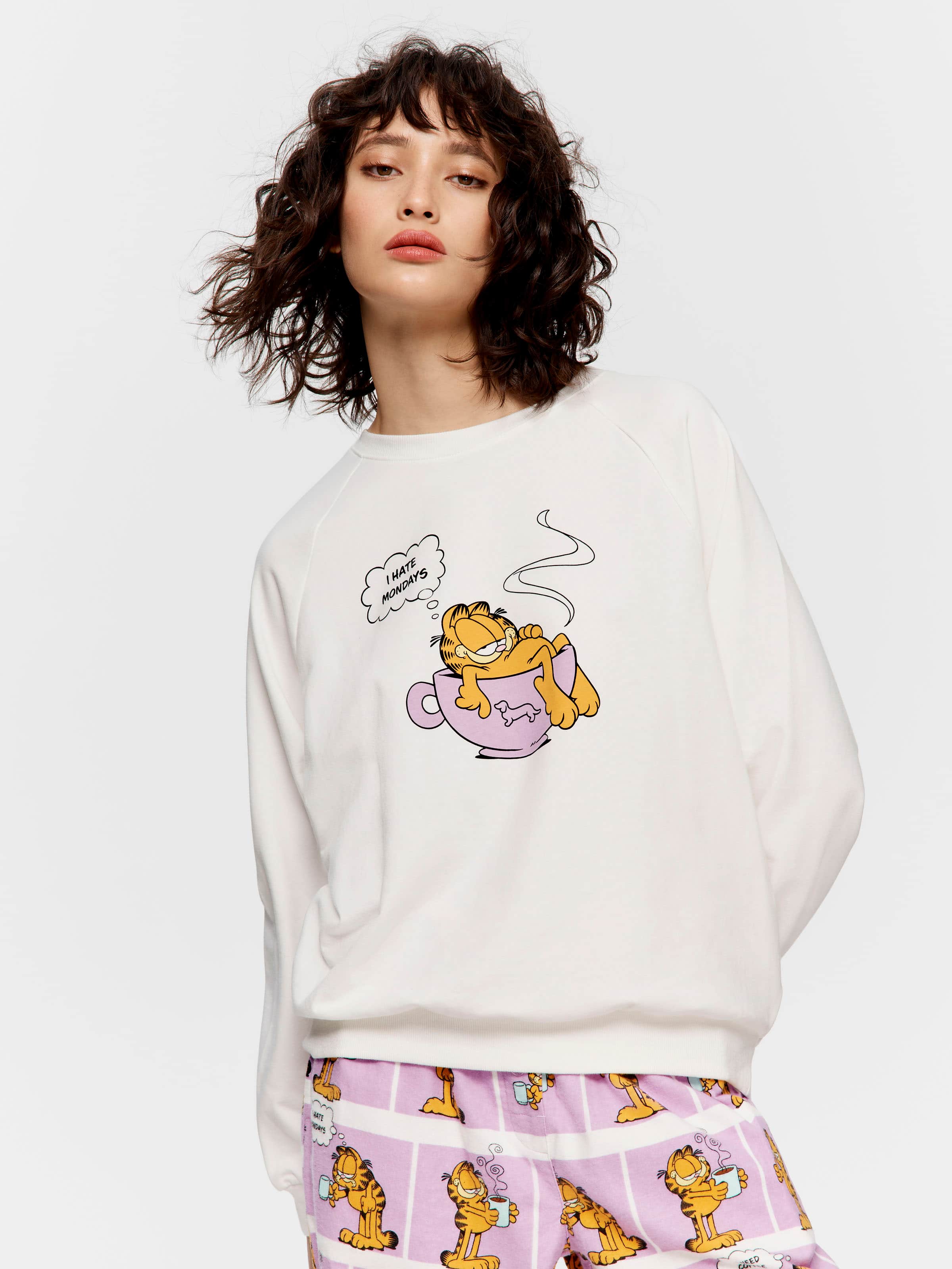 Garfield Sweater Top