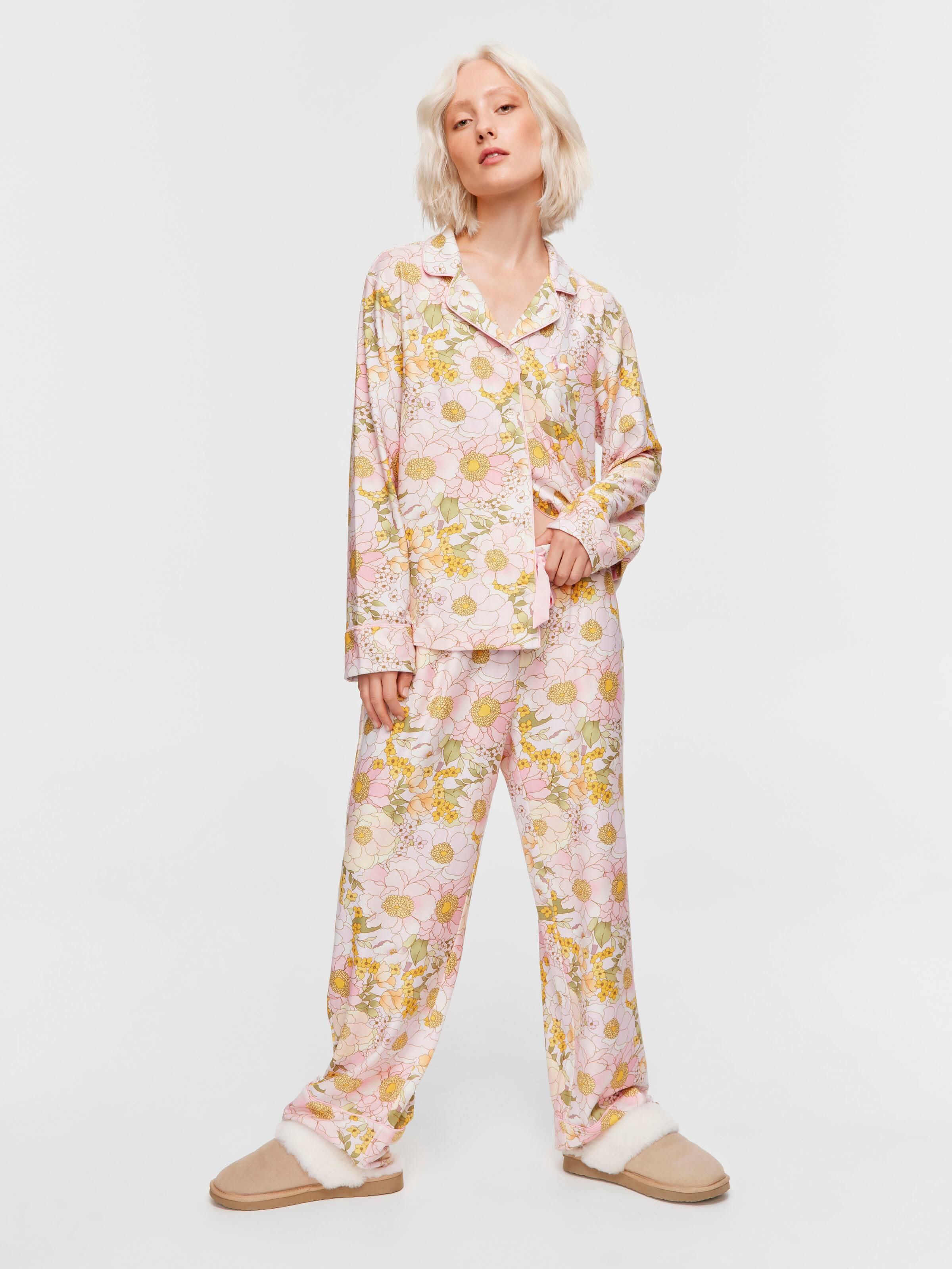 Pretty Floral Plush Long Pj Set