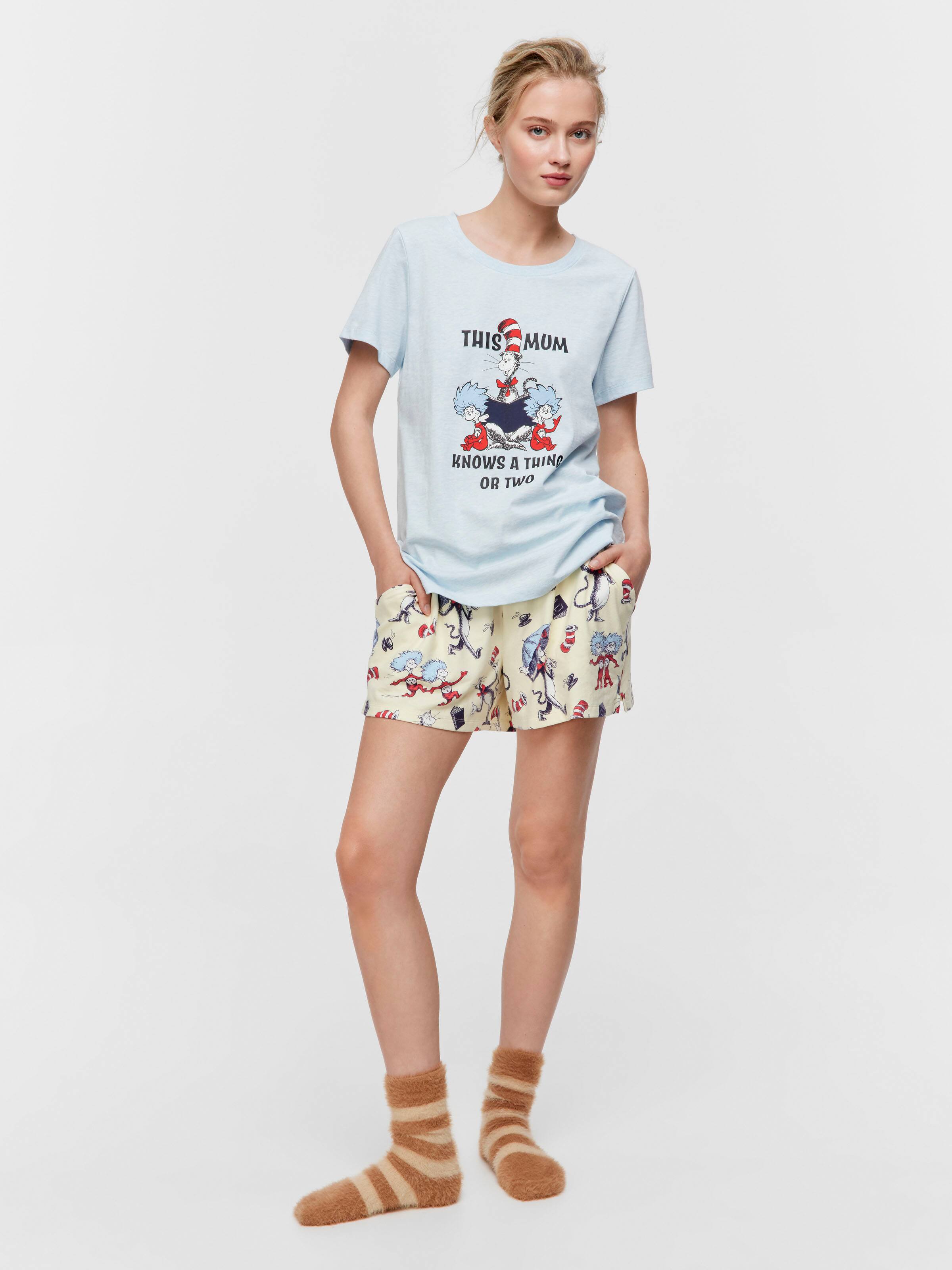 Dr Seuss Mum Knows A Thing Or Two 100% Cotton Tshirt