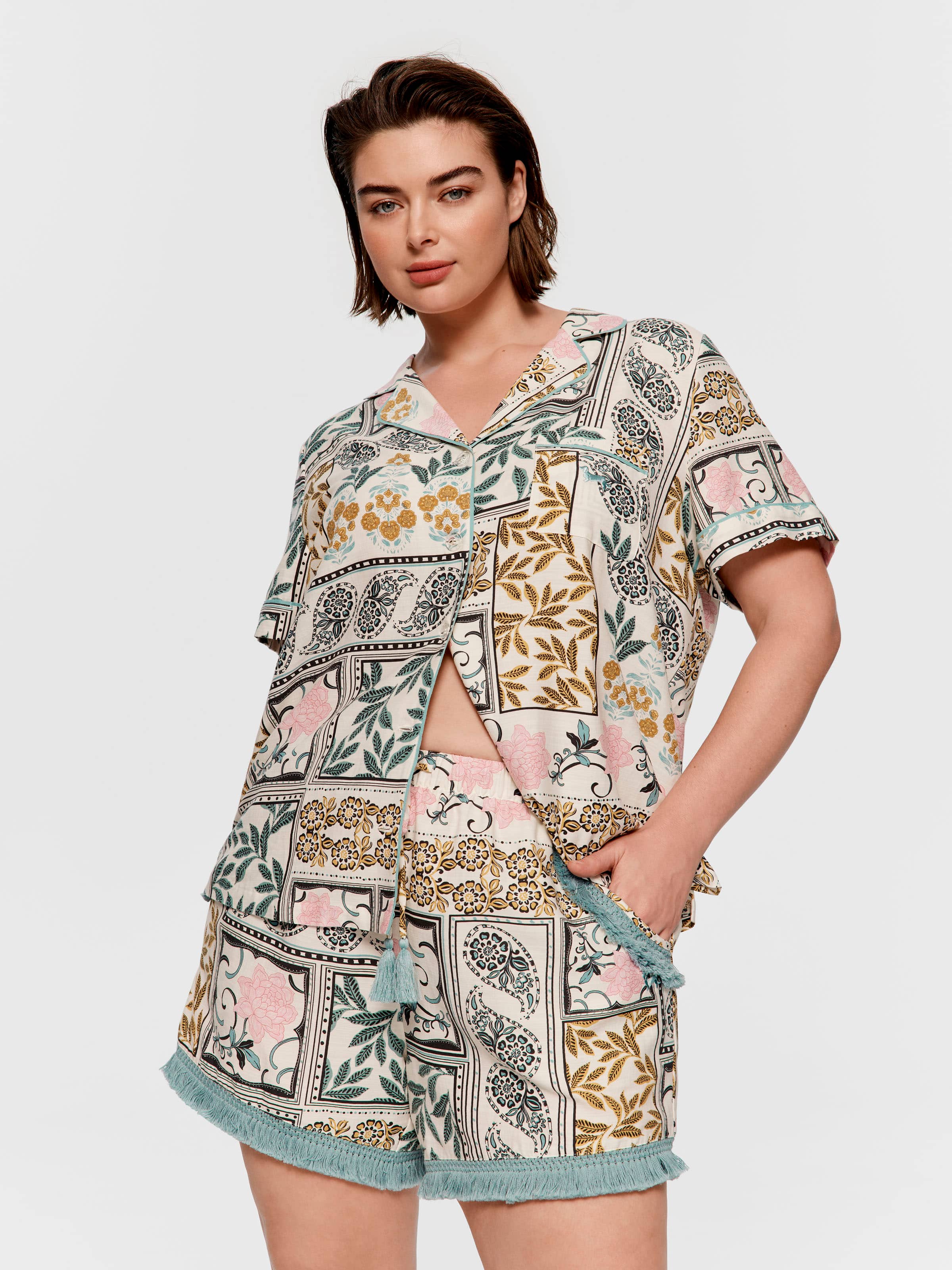 P.A. Plus Boho Floral Tassel Mid Short